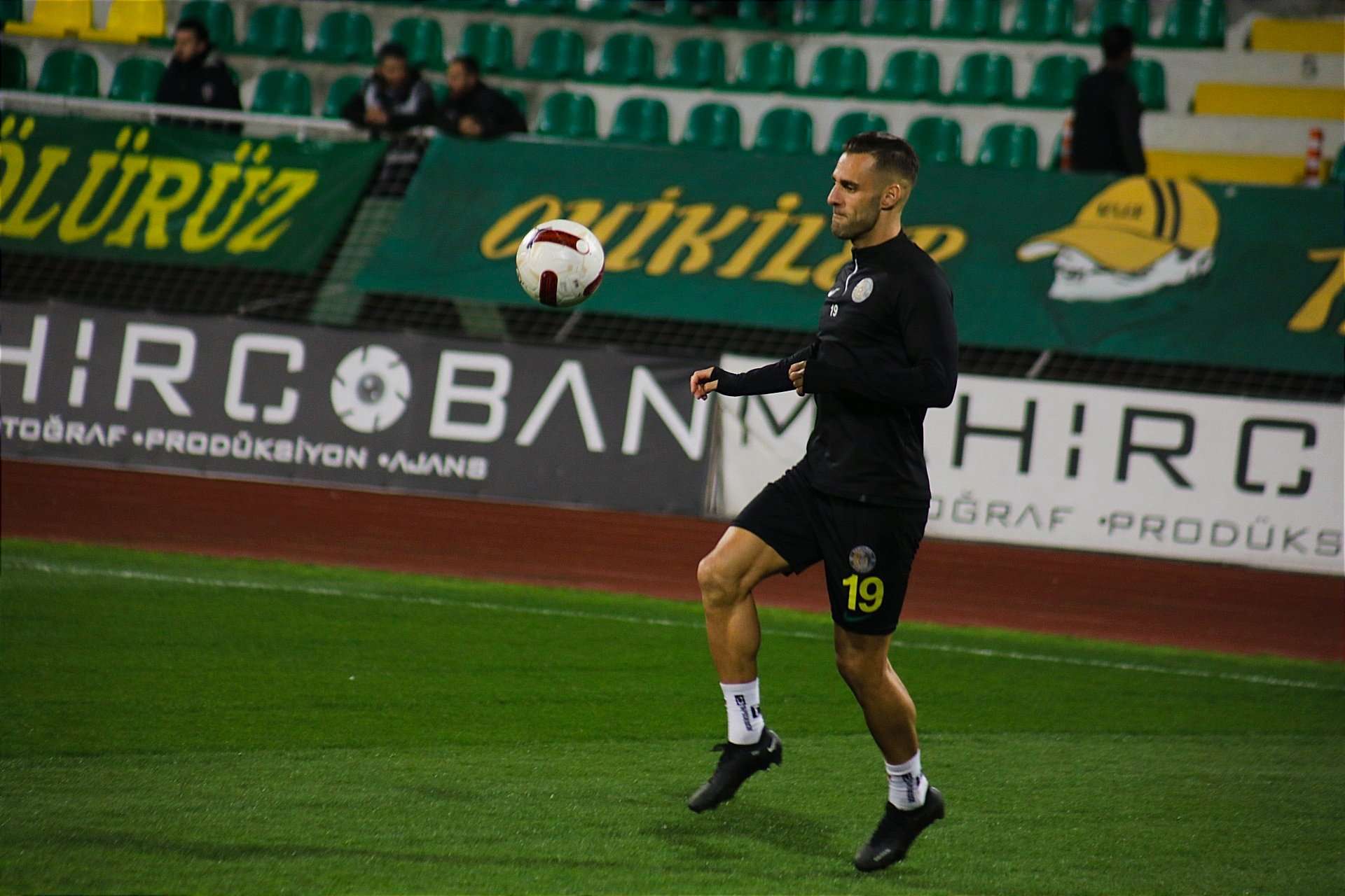 Şanlıurfaspor Tuzlaspor ile berabere kaldı