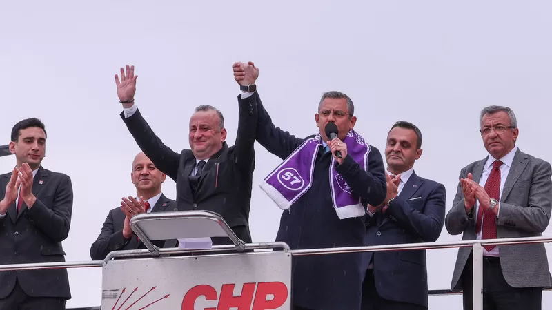 CHP Lideri Özgür Özel Sinop’ta konuştu: “Erdoğan, Bu millet sandıkta hesap soracak”