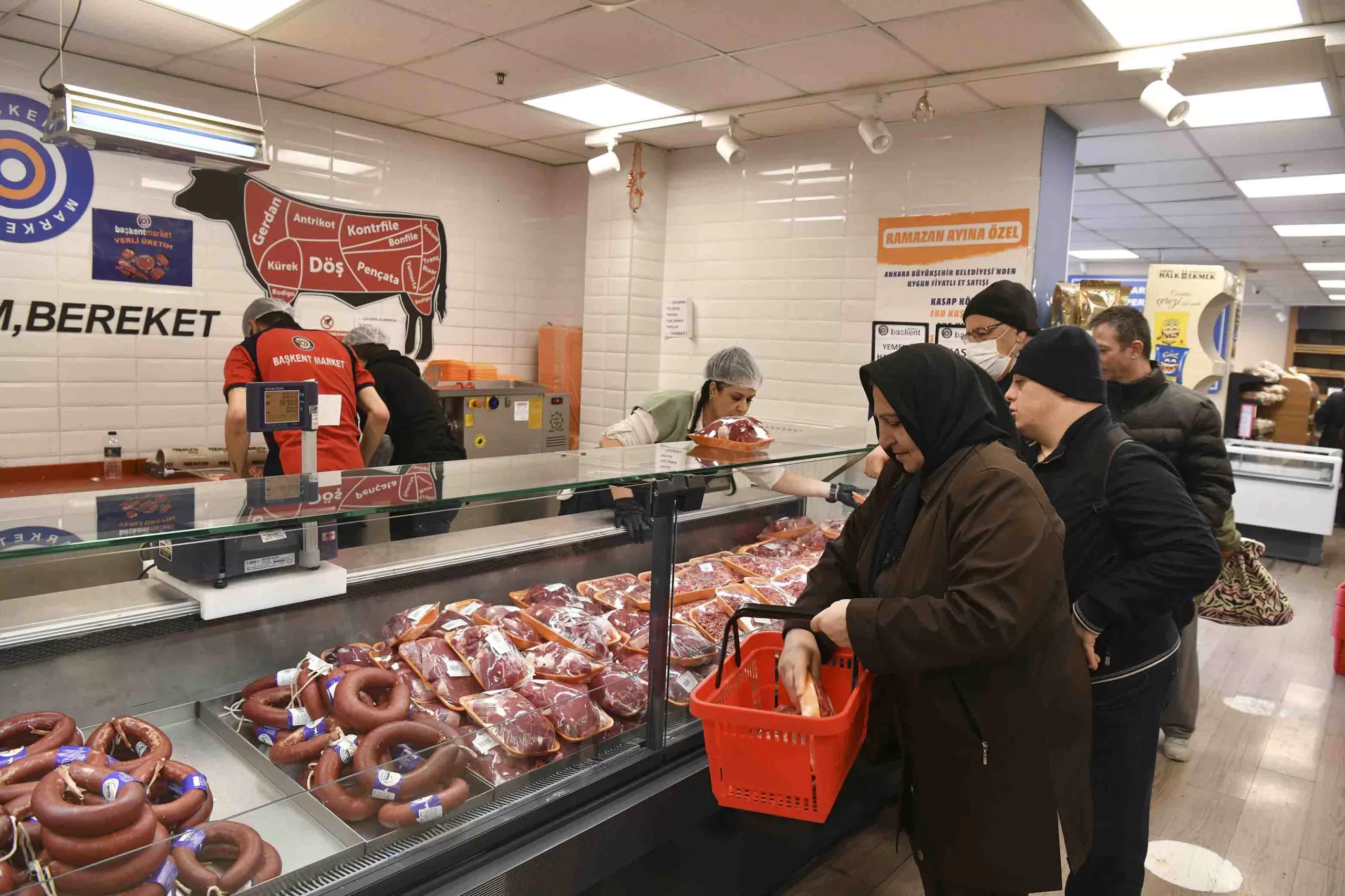 Ankara’da uygun fiyatlı et satışına yoğun ilgi: İlk 5 günde 22 bin 966 kilo et satıldı