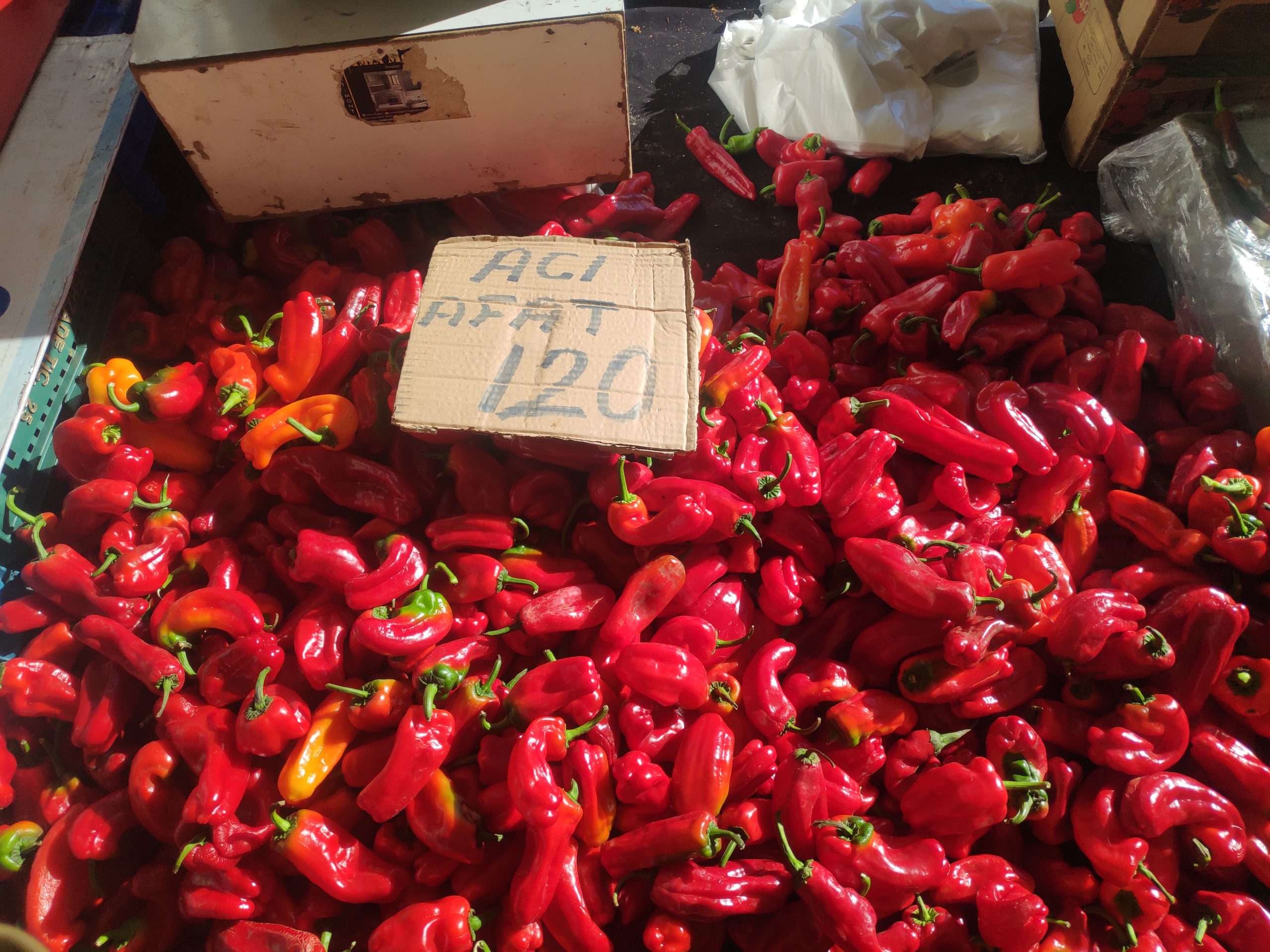 Şanlıurfa’da sebze ve meyve fiyatları ramazan öncesi cep yakıyor!