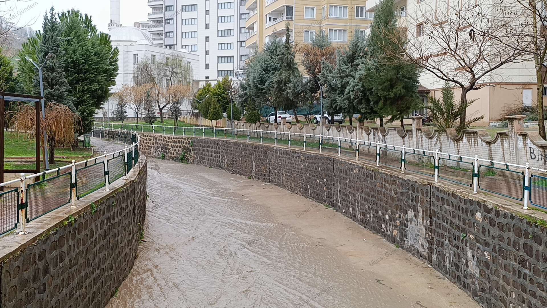 Şanlıurfa’da sağanak yağış etkili oldu