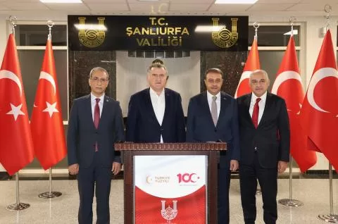 Bakan Bak ve Başkan Büyükekşi, Şanlıurfa Valisi Şıldak’la bir araya geldi