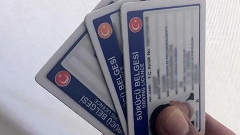 Dikkat! 7 milyondan fazla sürücünün ehliyeti yıl sonuna kadar geçersiz hale gelecek!