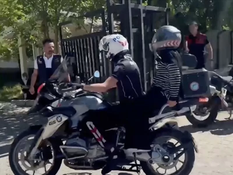 Bingöl’de kimliğini unutan öğrenci, Yunus ekibi sayesinde sınavı kaçırmadı!