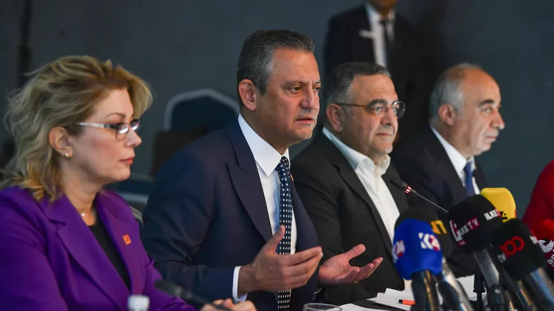 Özgür Özel: “Anayasa çiğneyenlerle anayasa yapmayız”