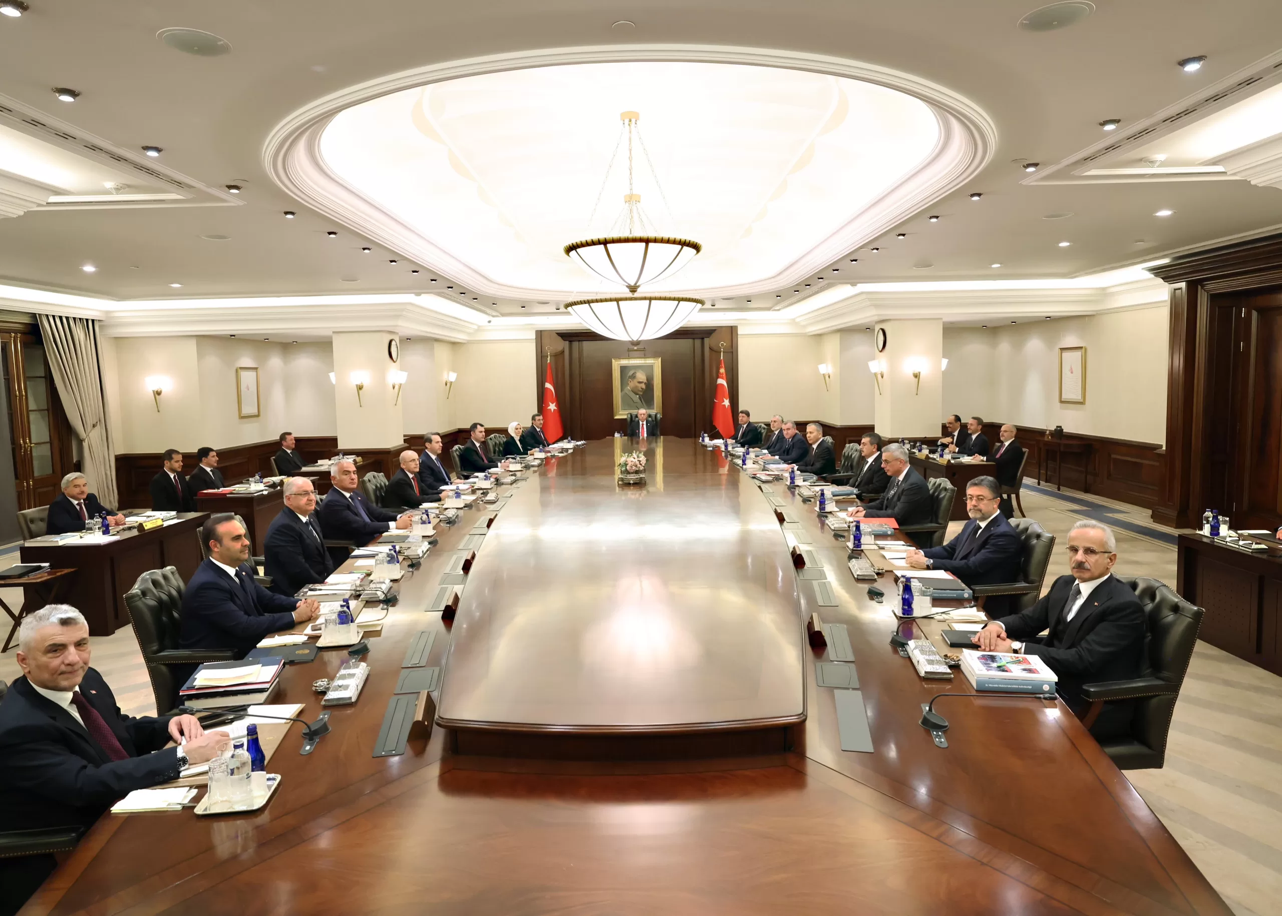 Cumhurbaşkanlığı Kabinesi, kritik gündemle Çankaya Köşkü’nde toplandı