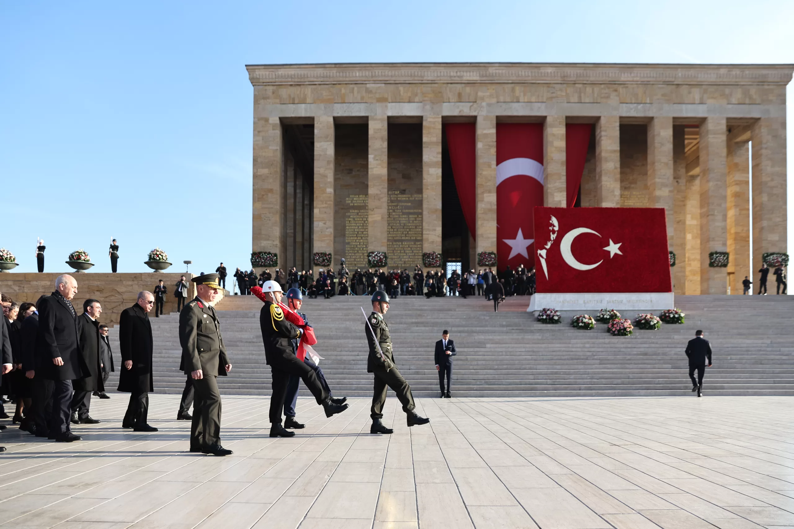 Büyük Önder Atatürk tüm yurtta törenlerle anılıyor