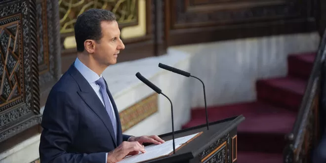 Esed görevden ayrıldı, Suriye’yi terk etti!