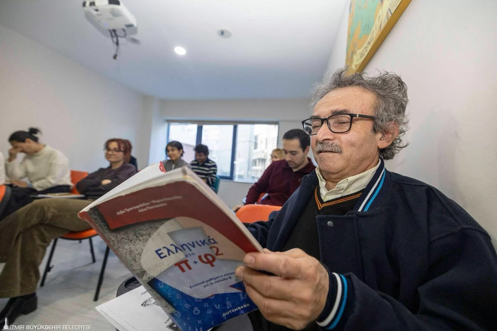 İzmir Akdeniz Dilleri Merkezi kültürler arası köprü oluyor