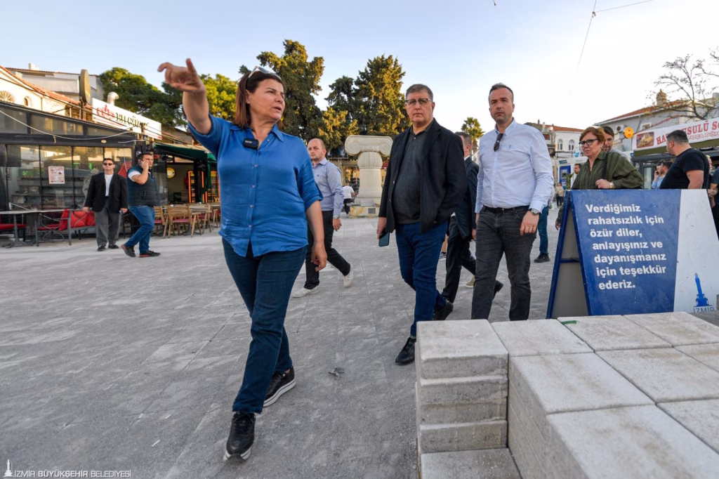 Başkan Tugay Foça'da incelemelerde bulundu Ulusal Gündem