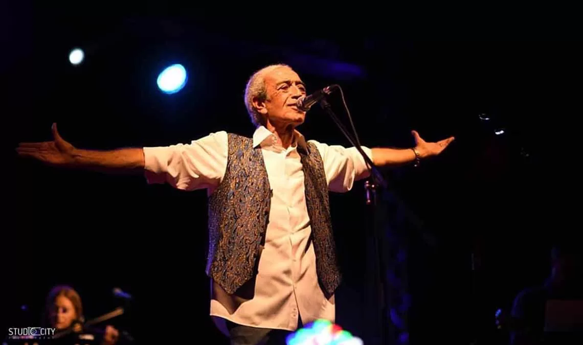 Türk müziğinin efsanesi Edip Akbayram 75 yaşında hayatını kaybetti