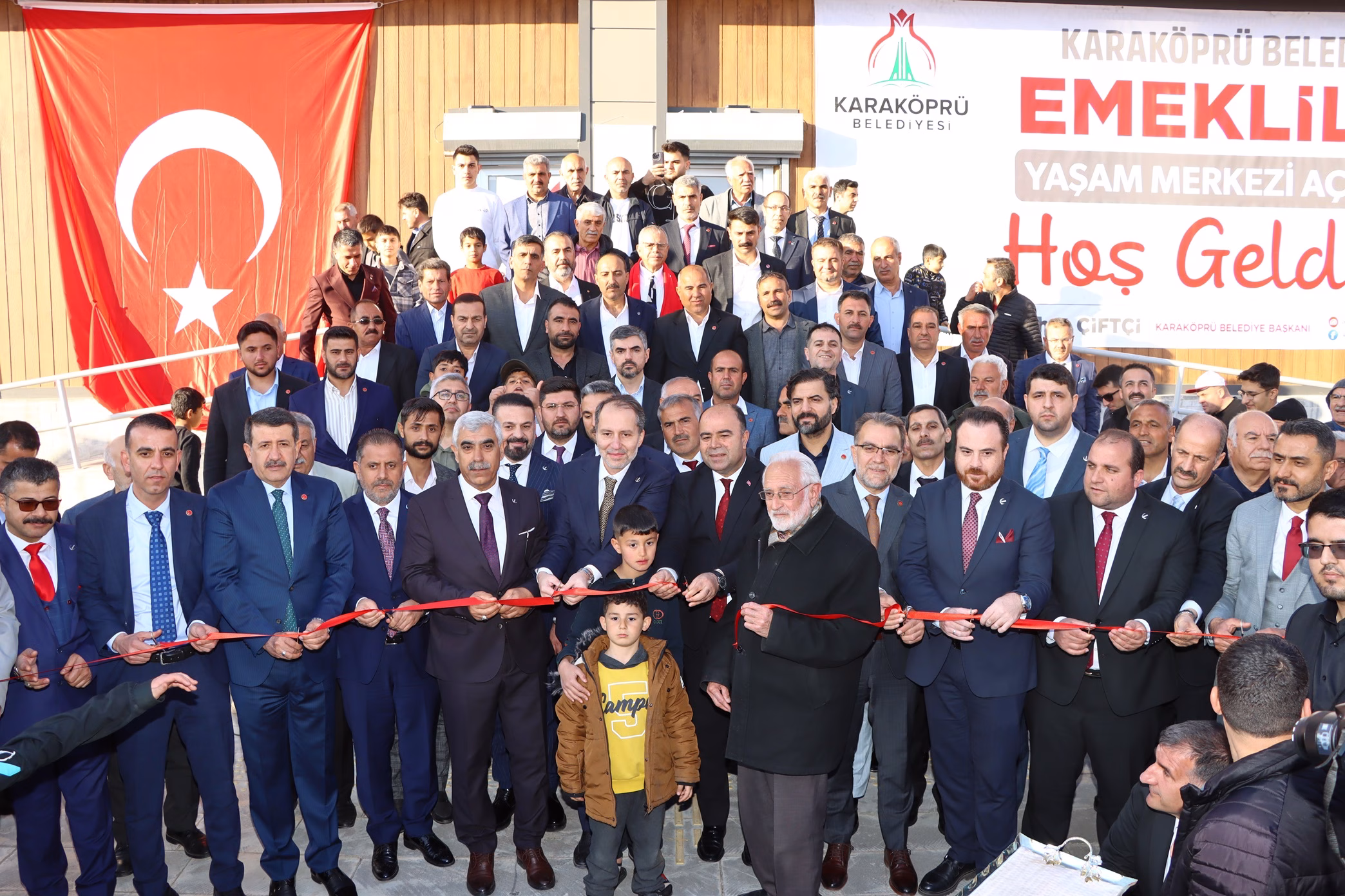 Karaköprü Belediyesi emekliler Yaşam Merkezi’ni coşkulu bir törenle açtı