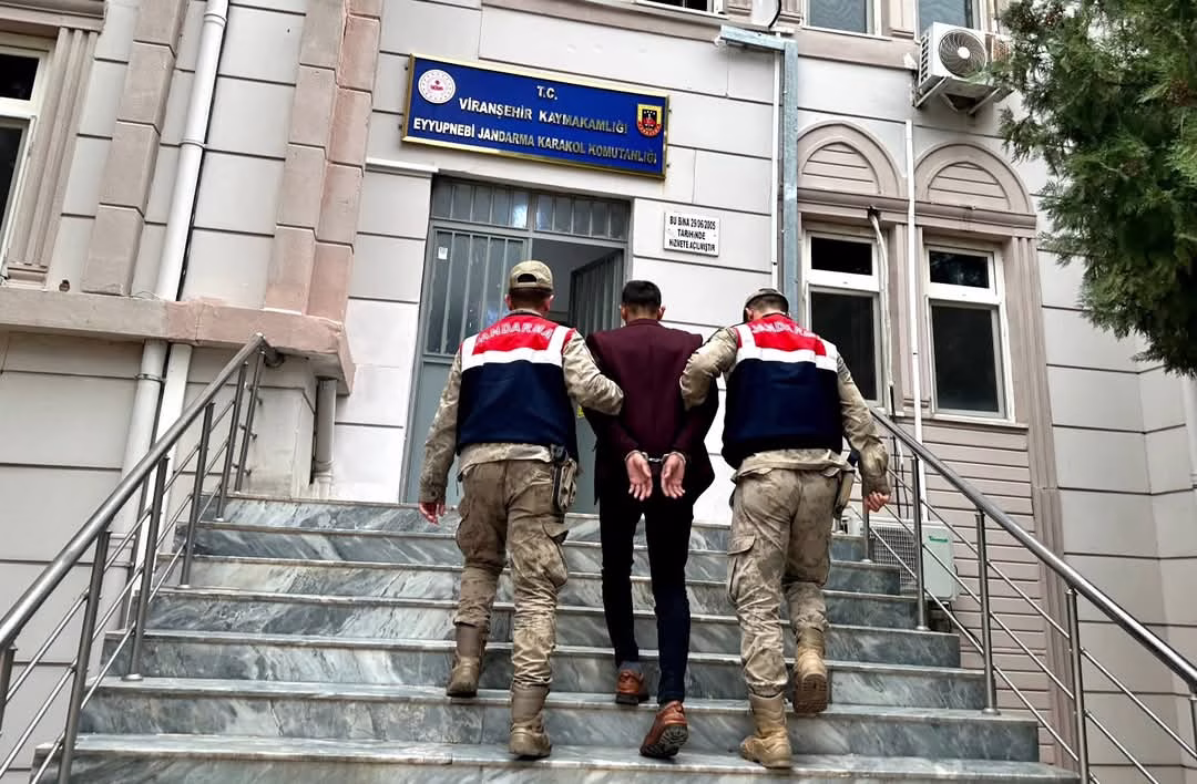 Şanlıurfa’da cinayet zanlısı saklandığı evde yakalandı