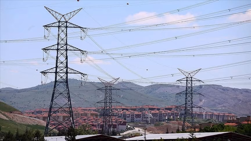 Elektriğe Zam Geldi: Konutlarda yüzde 25 artış bugünden itibaren geçerli