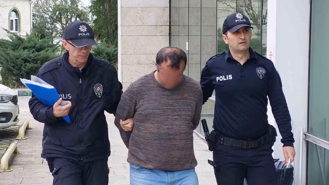Samsun’da polis merkezinde tartıştığı polise kafa atan şahıs tutuklandı