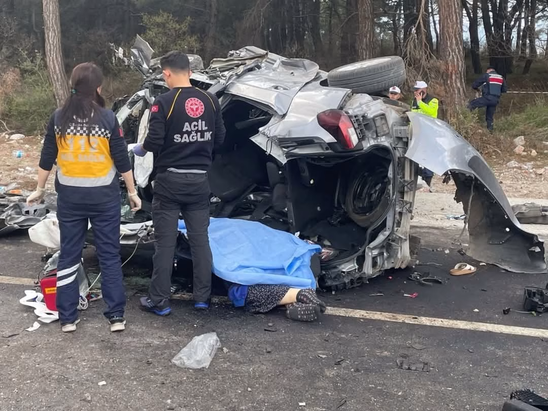 Balıkesir’de zincirleme kazası: 2 ölü, 9 yaralı