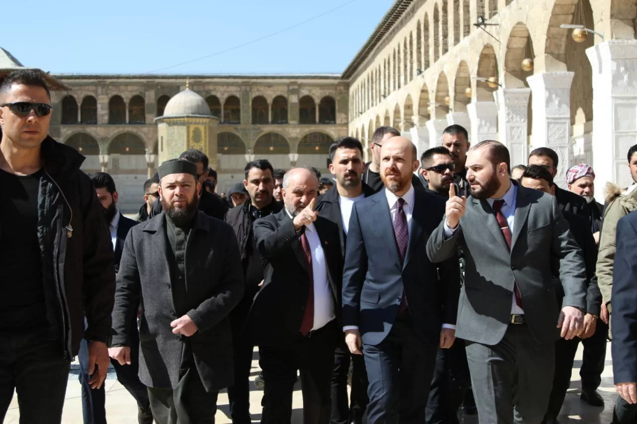 Cumhurbaşkanı Erdoğan’ın oğlu Bilal Erdoğan Şam’da Emevi camii’ni ziyaret etti
