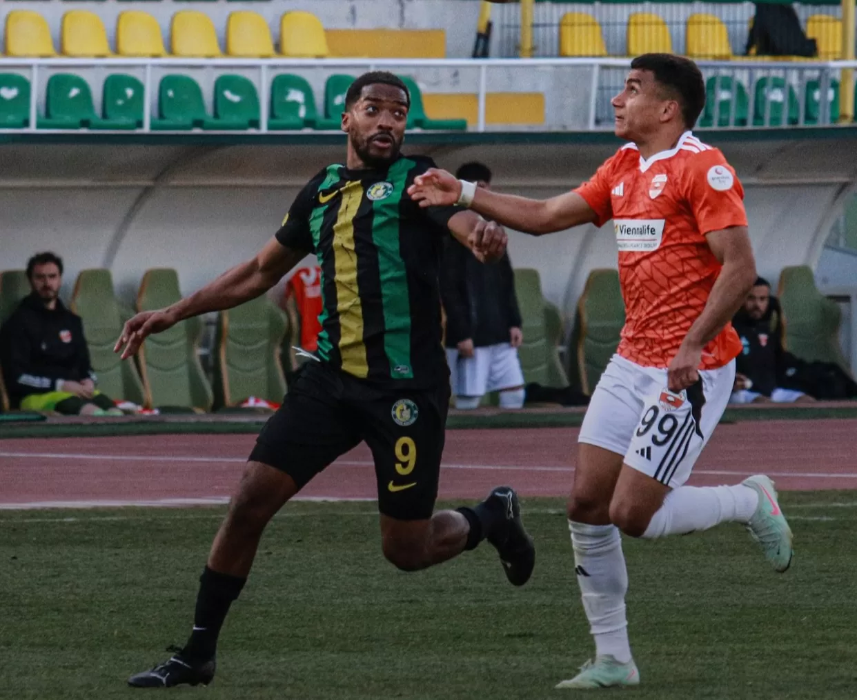 Adanaspor deplasmanda Şanlıurfaspor’u 2-1 mağlup etti