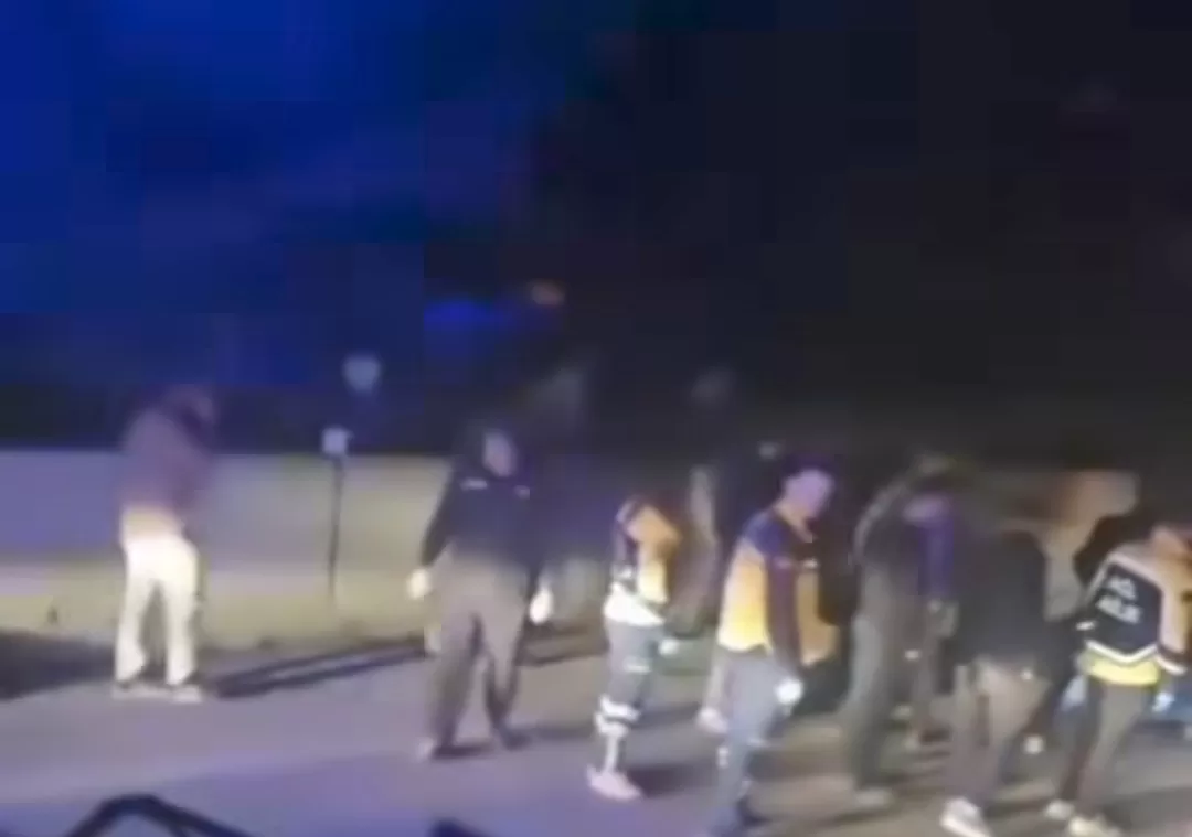 Hatay’da feci kaza: Tırla çarpışan motosikletteki iki genç hayatını kaybetti