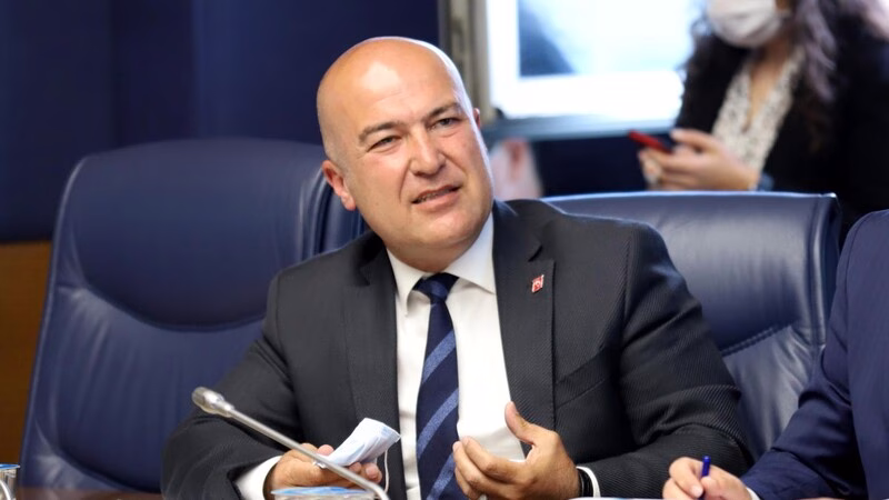 CHP’li Murat Bakan’dan İçişleri Bakanı Yerlikaya’ya sert sözler: “Hukuksuz talimatların hesabını vereceksiniz”