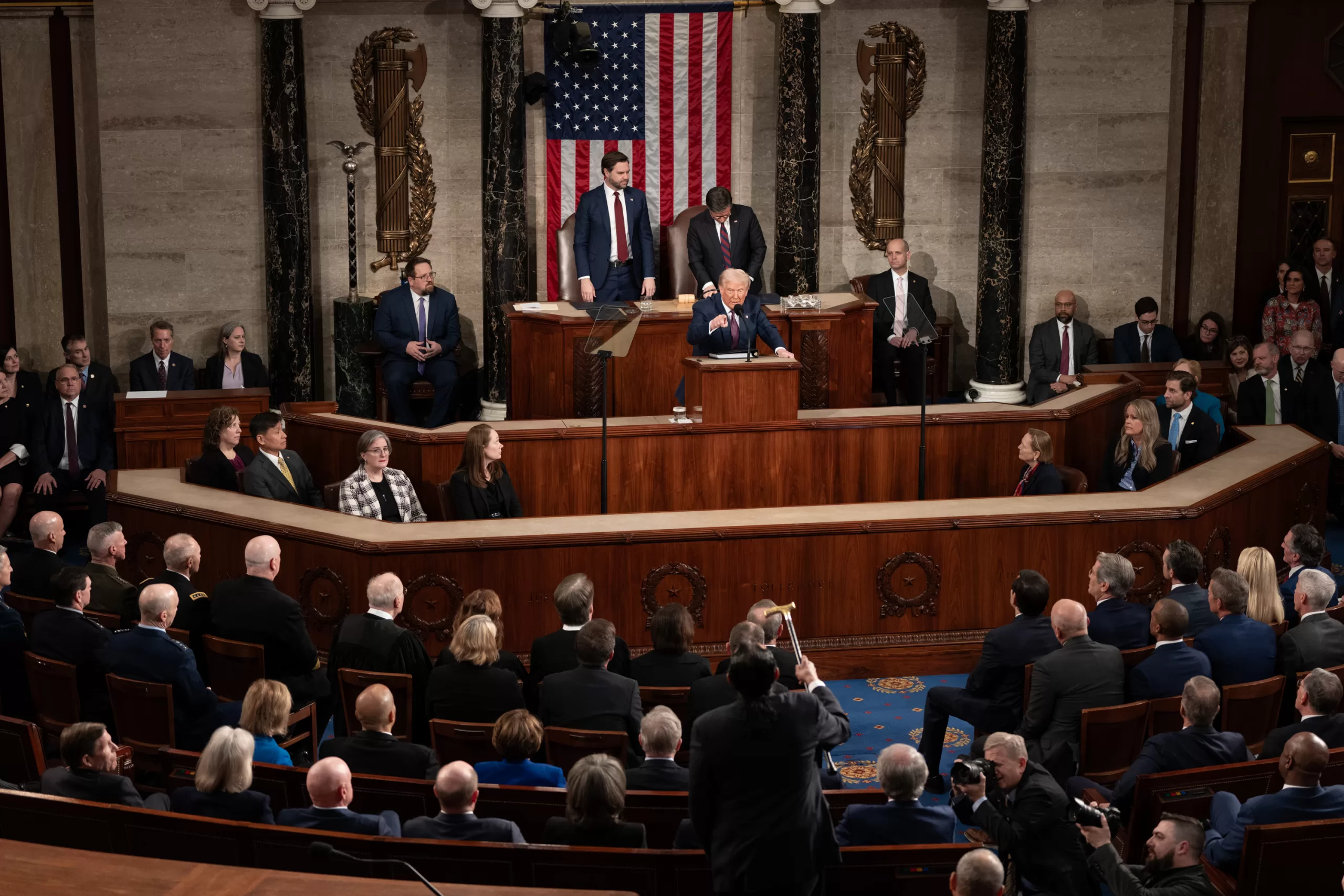 Trump’tan Kanada’ya ticaret savaşı hamlesi: Çelik ve Alüminyum tarifeleri yüzde 50’ye çıkarılıyor