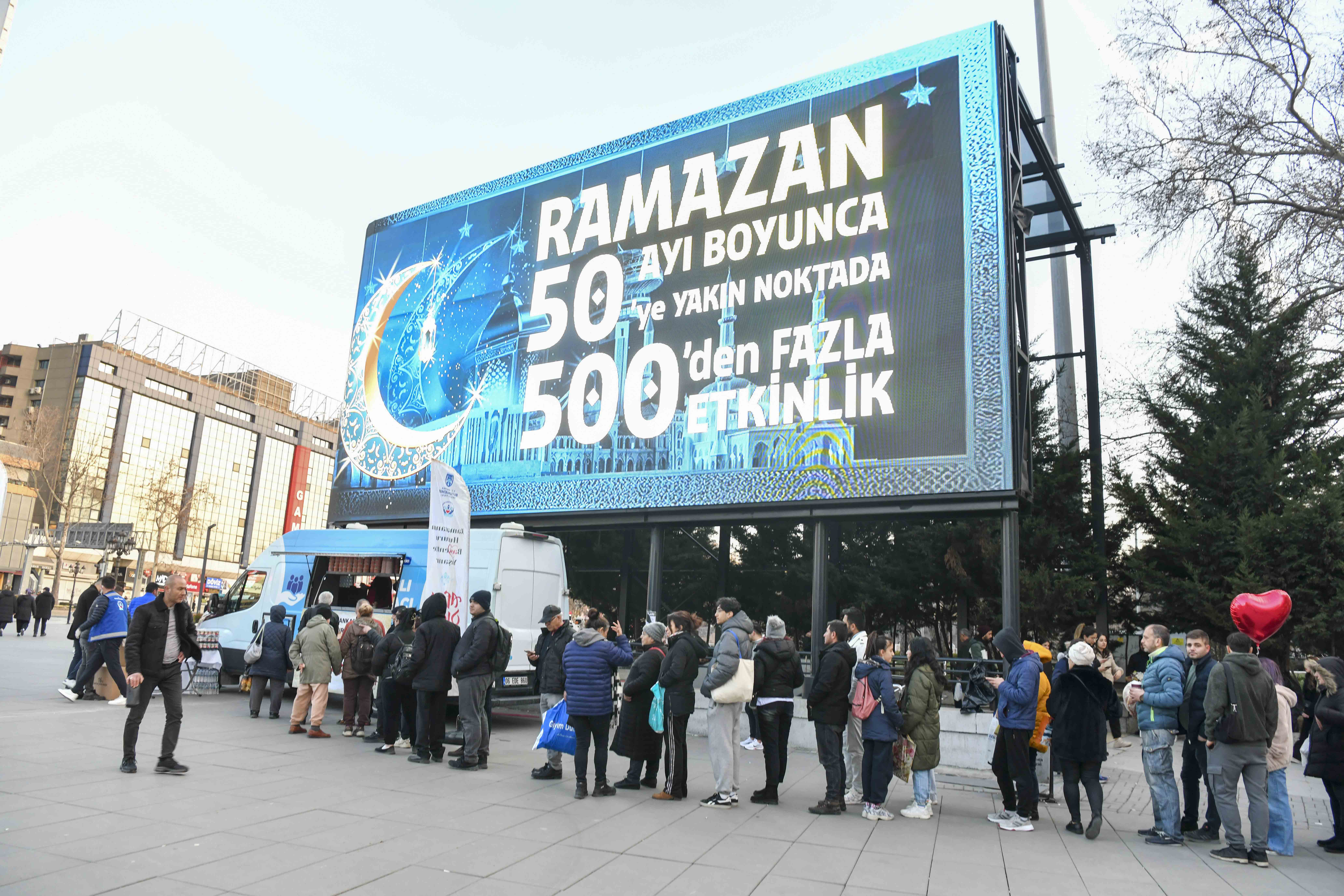 Ankara’da Ramazan ayı boyunca 50 farklı noktada 500’den fazla etkinlikle şenlikler düzenliyor