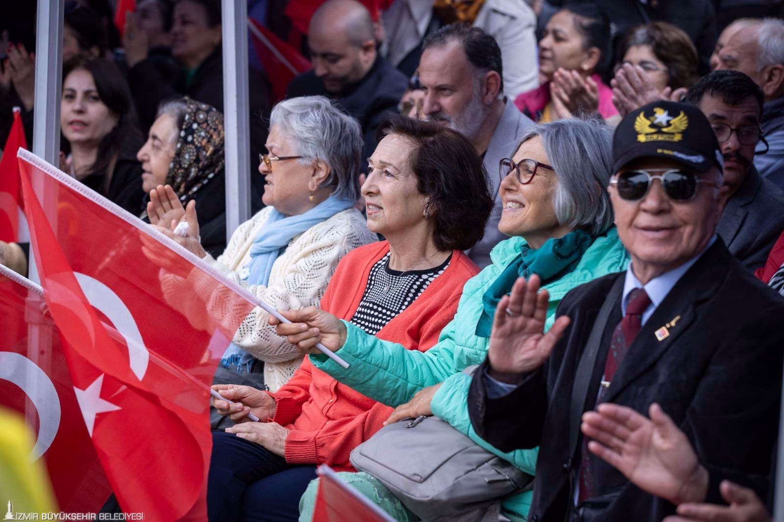 Tugay’dan İzmirlilere büyük miting çağrısı: “Türkiye’nin en büyük mitingini yapmaya var mısınız?”