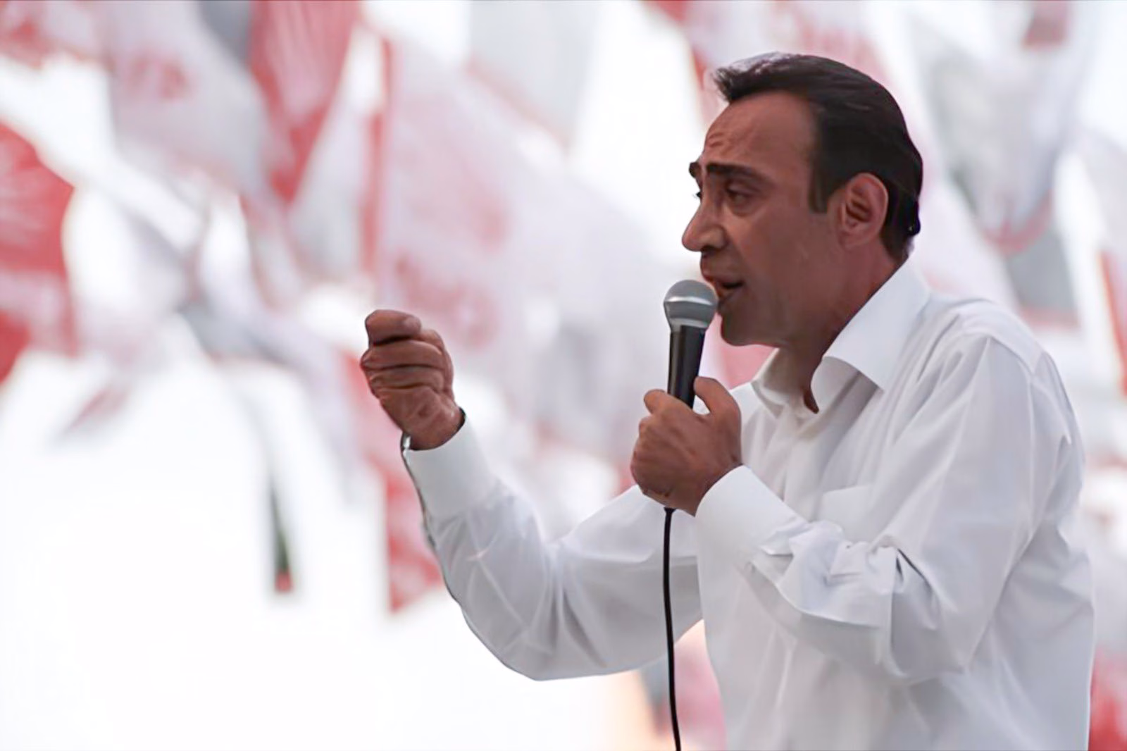 CHP Olağanüstü Kurultayı’nda Özgür Özel’e ikinci rakip çıktı: Berhan Şimşek adaylığını açıkladı