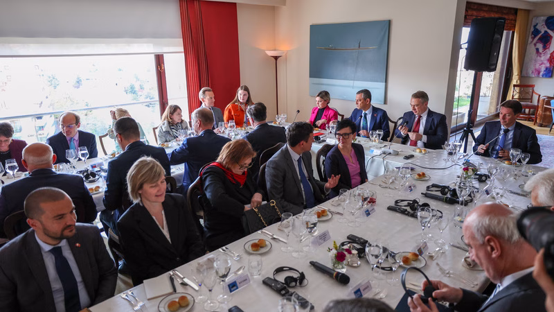 CHP Lideri Özgür Özel, AB Büyükelçileri ile Ankara’da bir araya geldi