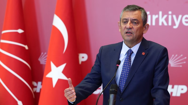 CHP Lideri Özel’den çok sert açıklamalar: “Erdoğan Amerikan Mandası peşindedir, Utanç duyuyorum”