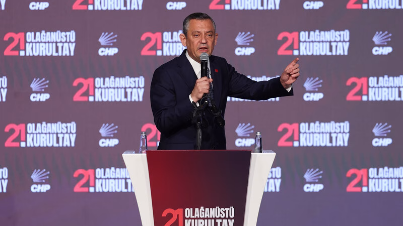 Özel’den Erdoğan’a meydan okuma: “Adayımızla, kadrolarımızla, cesaretimizle Türkiye’yi senden kurtarmaya hazırız”