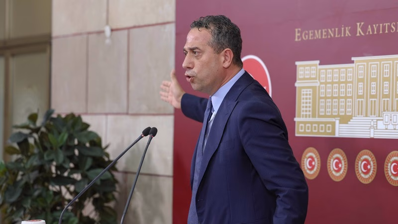 Başarır’dan iktidara sert eleştiri: “Benim Genel Başkanlarım 80 darbesinde cezaevindeydi, Tayyip bey top oynuyordu”