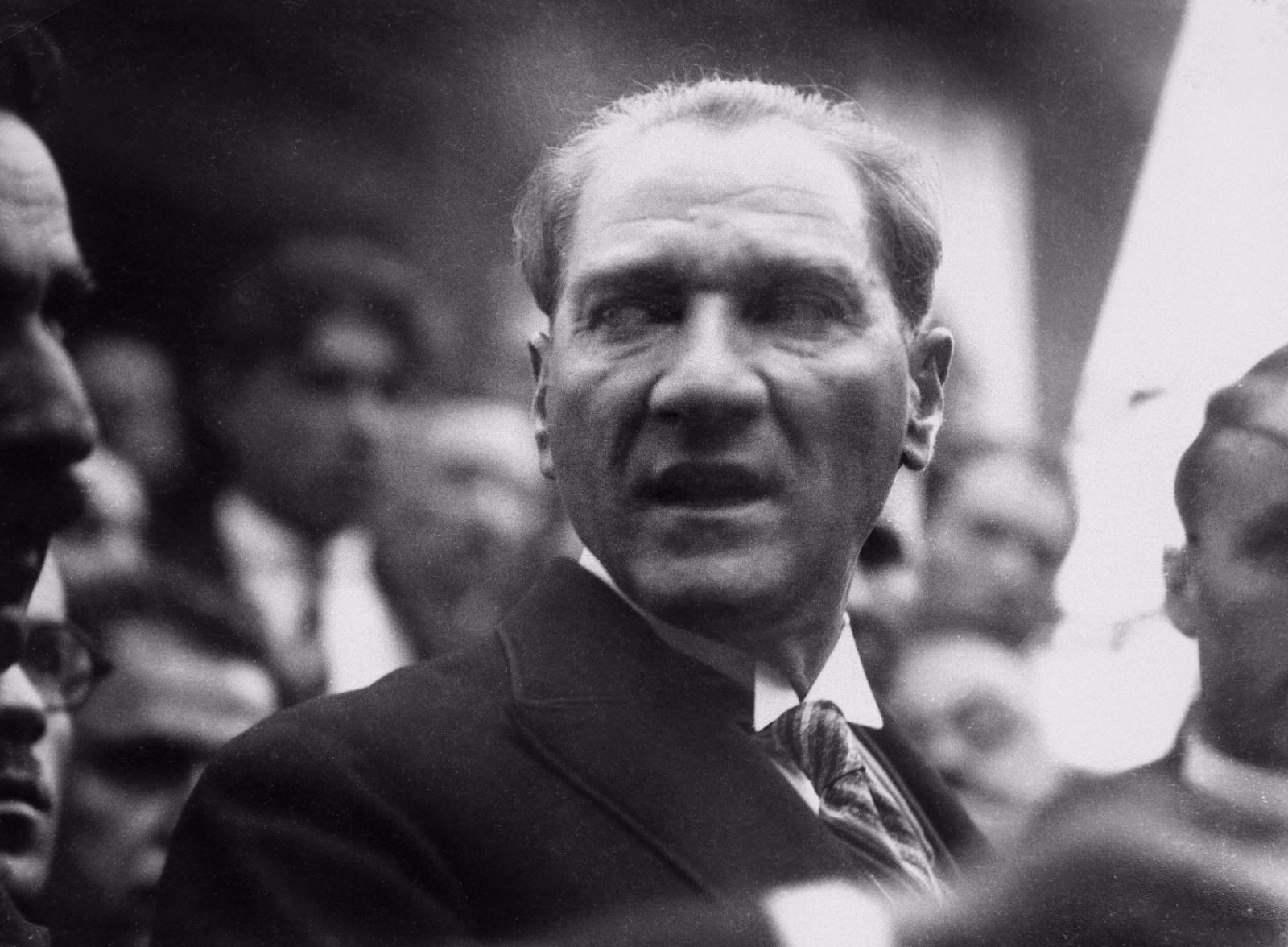 Müze Gazhane’de İlk kez görülecek fotoğraflarla Atatürk sergisi açılıyor