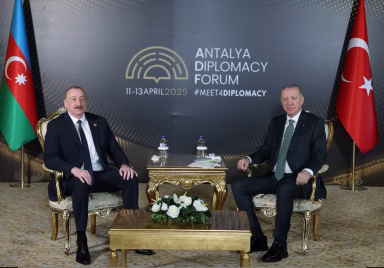 Cumhurbaşkanı Erdoğan, Azerbaycan Cumhurbaşkanı Aliyev ile görüştü