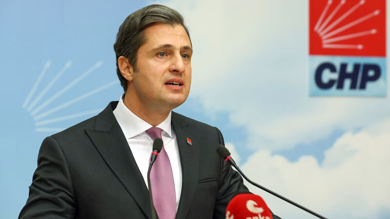 CHP Sözcüsü Yücel’den gazetecilerin gözaltına alınmasına tepki: “Silivri zihniyeti’nin sonu yine Silivri olacak”