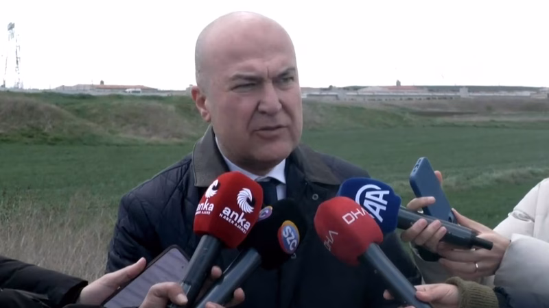 CHP’li Murat Bakan Silivri’de İmamoğlu’nu ziyaret etti: “Moralleri dışarıdakilere cesaret veriyor”