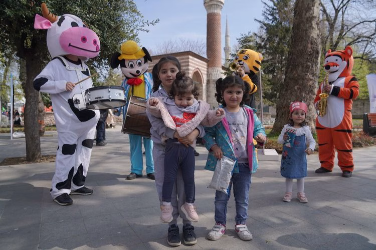 İBB’nin Özgürlük ve Demokrasi şenliği yoğun ilgiyle sürüyor: Çocuk etkinlikleri yarın sona eriyor