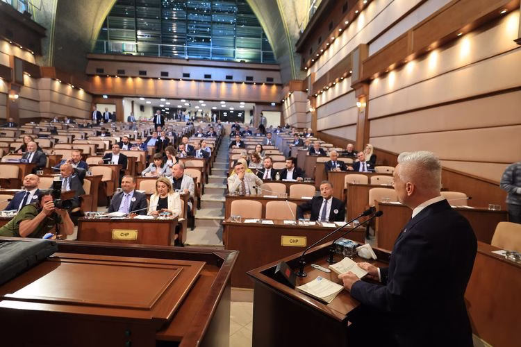 İETT’nin 2024 faaliyet raporu İBB meclisi’nde onaylandı: Birçok alanda ilkler ve rekorlar kaydedildi