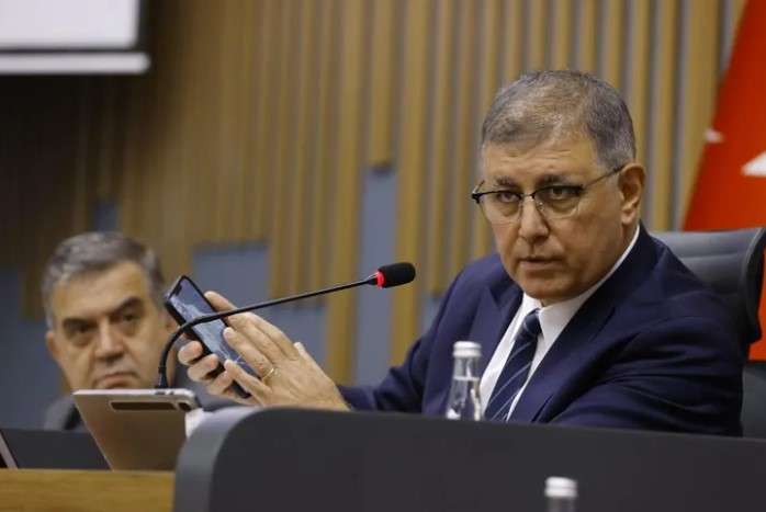 Tugay’dan Uyarı: Yetkinin Merkezde Toplanması Hata Olur!