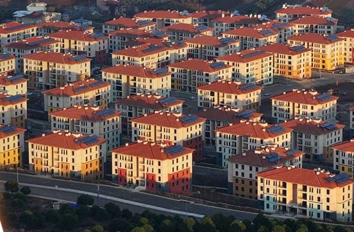 Hatay Hassa’da depremzedelere yeni yuvalar teslim ediliyor