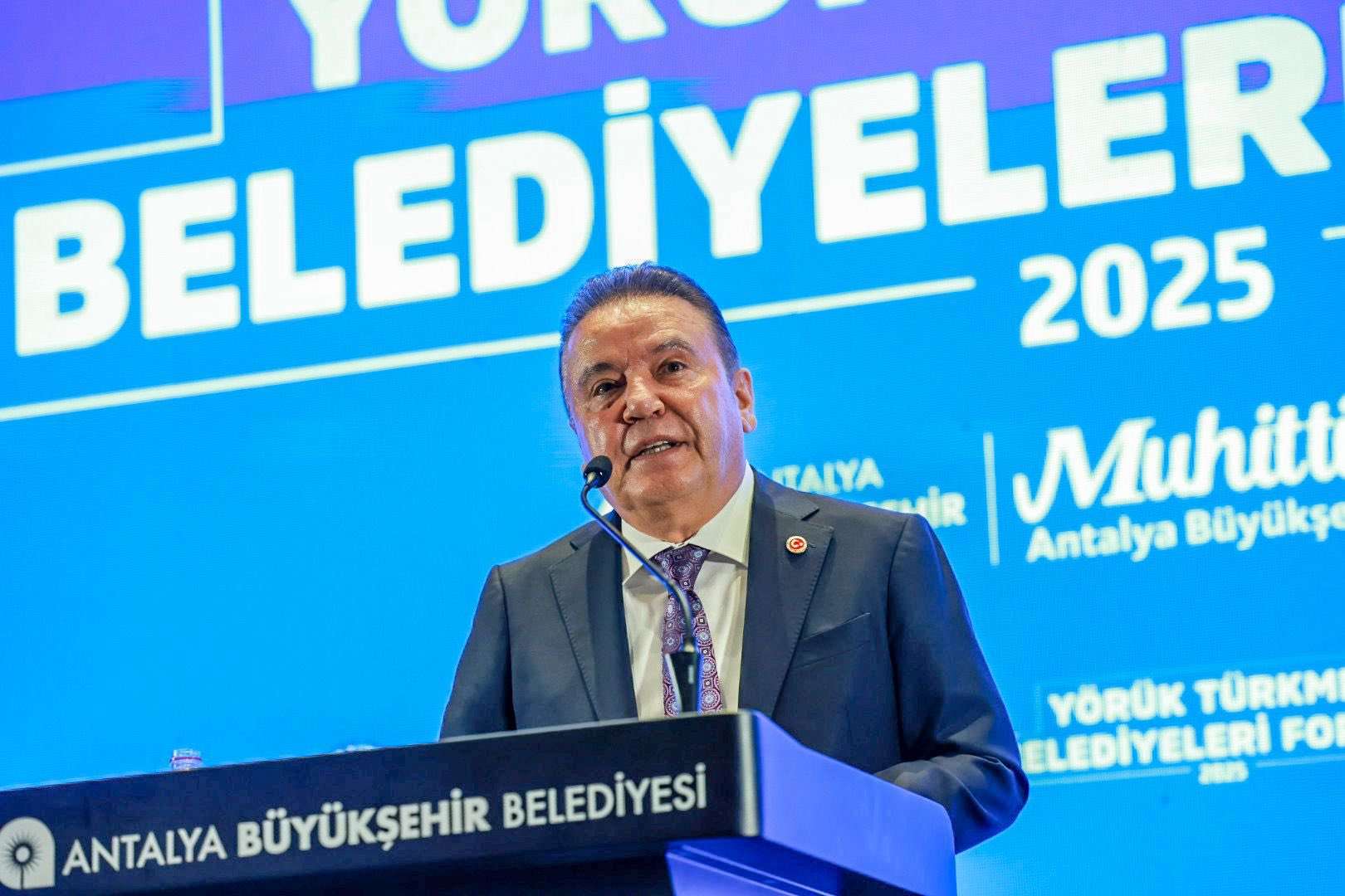 Antalya büyükşehir belediye başkanı Muhittin Böcek gözaltına alındı