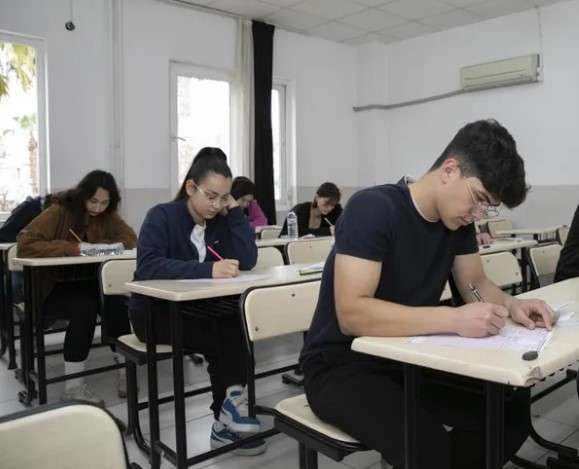 Mersin Büyükşehir’ten gençlere eğitimde tam destek