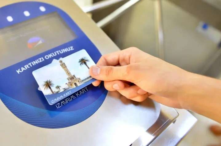 İzmir’de 15 Temmuz’da toplu taşıma yüzde 50 indirimli kullanılacak