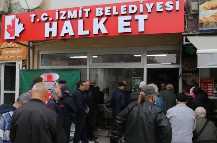 Yenişehir halk et noktasında satışlar aralıksız sürüyor