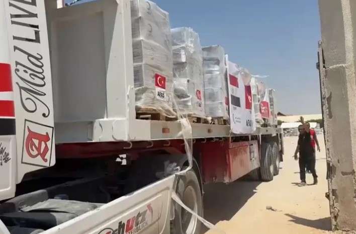 Gazze’ye Türkiye’den insani yardım sevkiyatı sürüyor