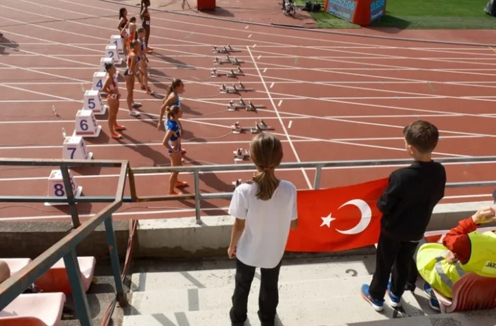 Türkiye’nin genç atletleri U20’de uluslararası heyecan yaşadı