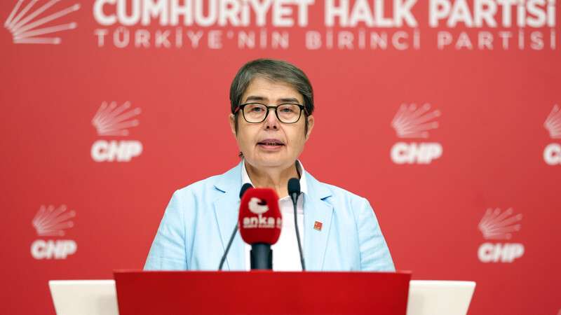 Zeliha Aksaz Şahbaz: “Kamu kaynağı şirketlere; Aşıya para yok, Şehir hastanesine var!”