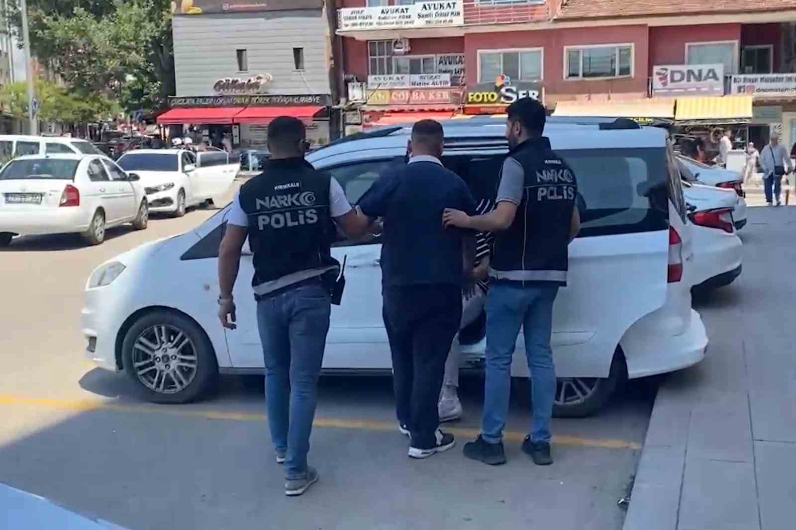 Kırıkkale’de narko operasyonu: 659 uyuşturucu hapla yakalanan 2 şüpheli tutuklandı