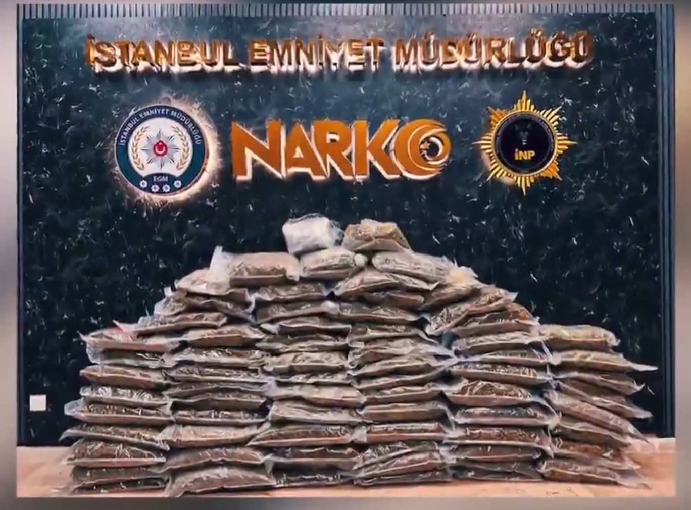 İstanbul’da narko-polisten operasyon: 75 kilogram skunk ele geçirildi