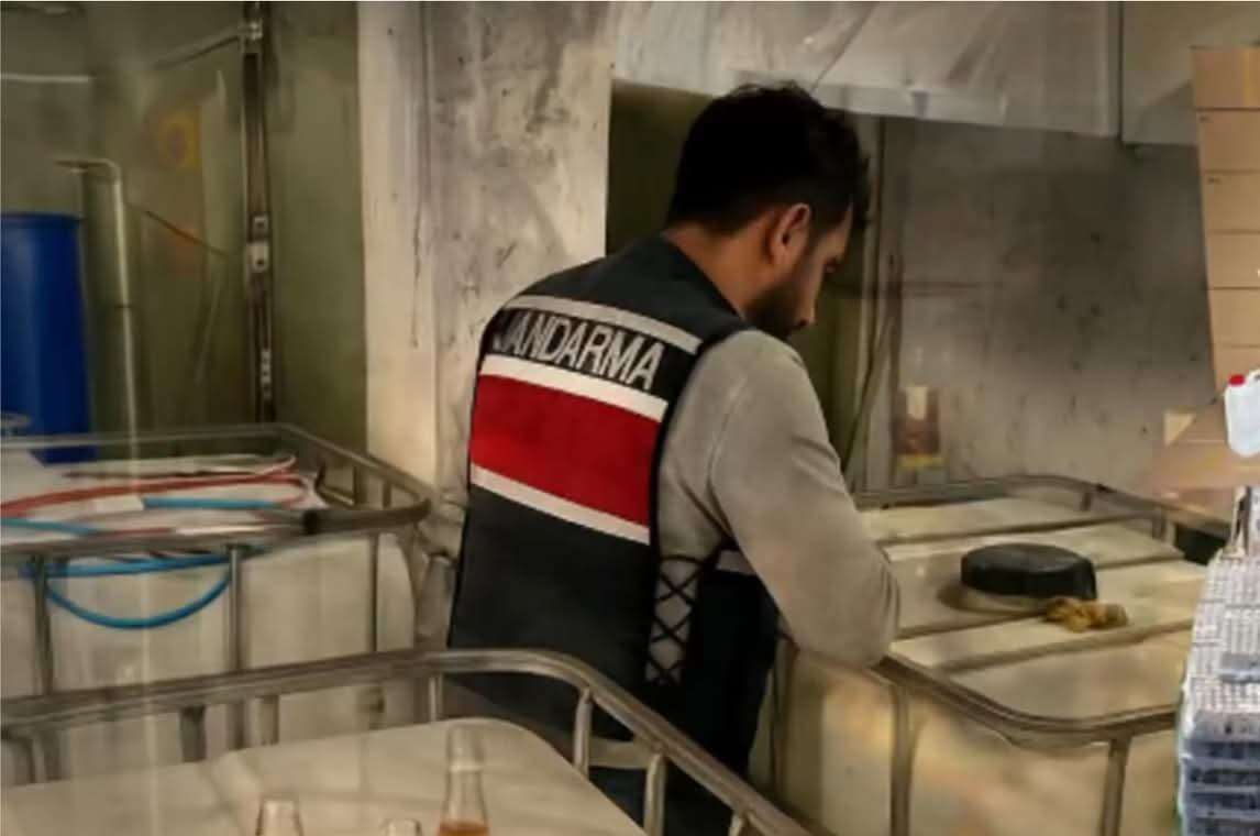 81 ilde dev ‘sahte alkol’ operasyonu: 121 gözaltı, tonlarca alkole el konuldu